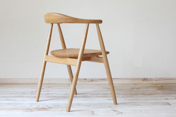 Yule chair, TOMOYUKI MATSUOKA DESIGN TOMOYUKI MATSUOKA DESIGN Scandinavian style dining room Chairs & benches