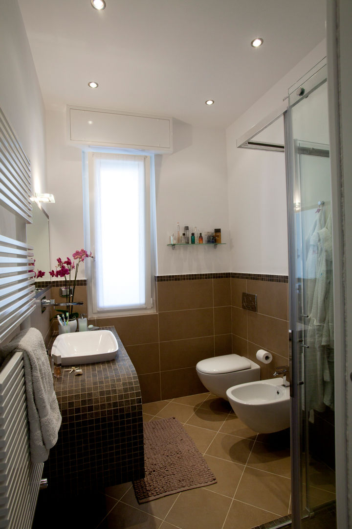 Appartamento Privato Rapallo, Studio_P - Luca Porcu Design Studio_P - Luca Porcu Design Minimalist style bathrooms