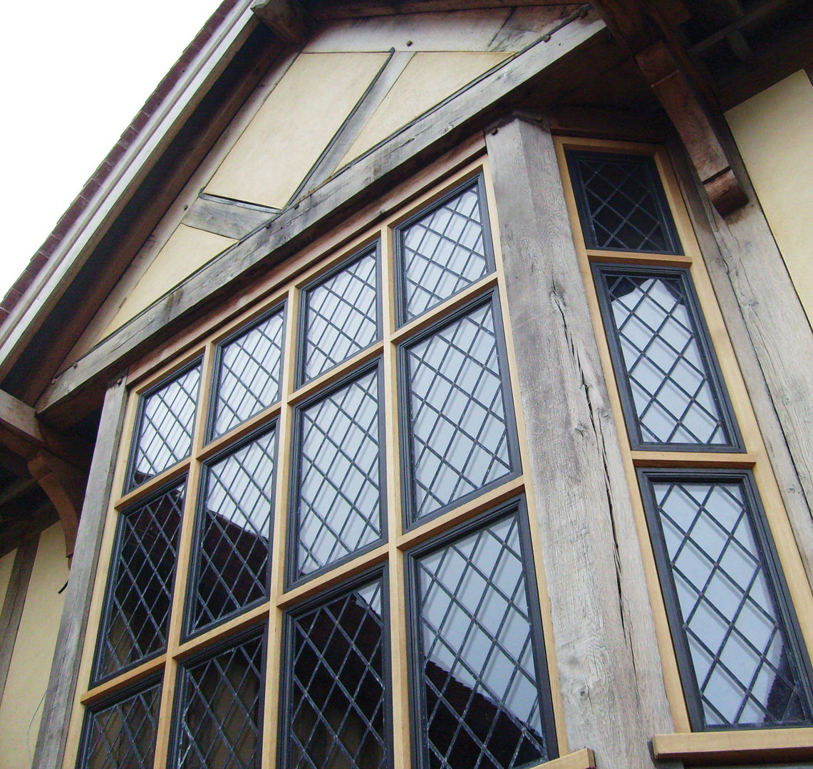 Advanced Bronze Casements in Timber Subframes homify Klasik Pencere & Kapılar Metal Pencereler