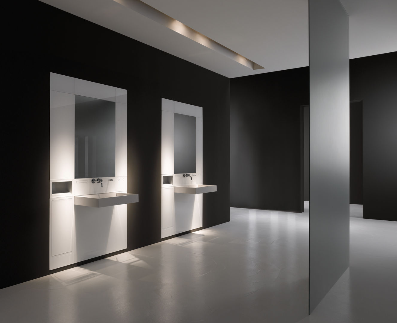 homify Minimalist style bathrooms Sinks