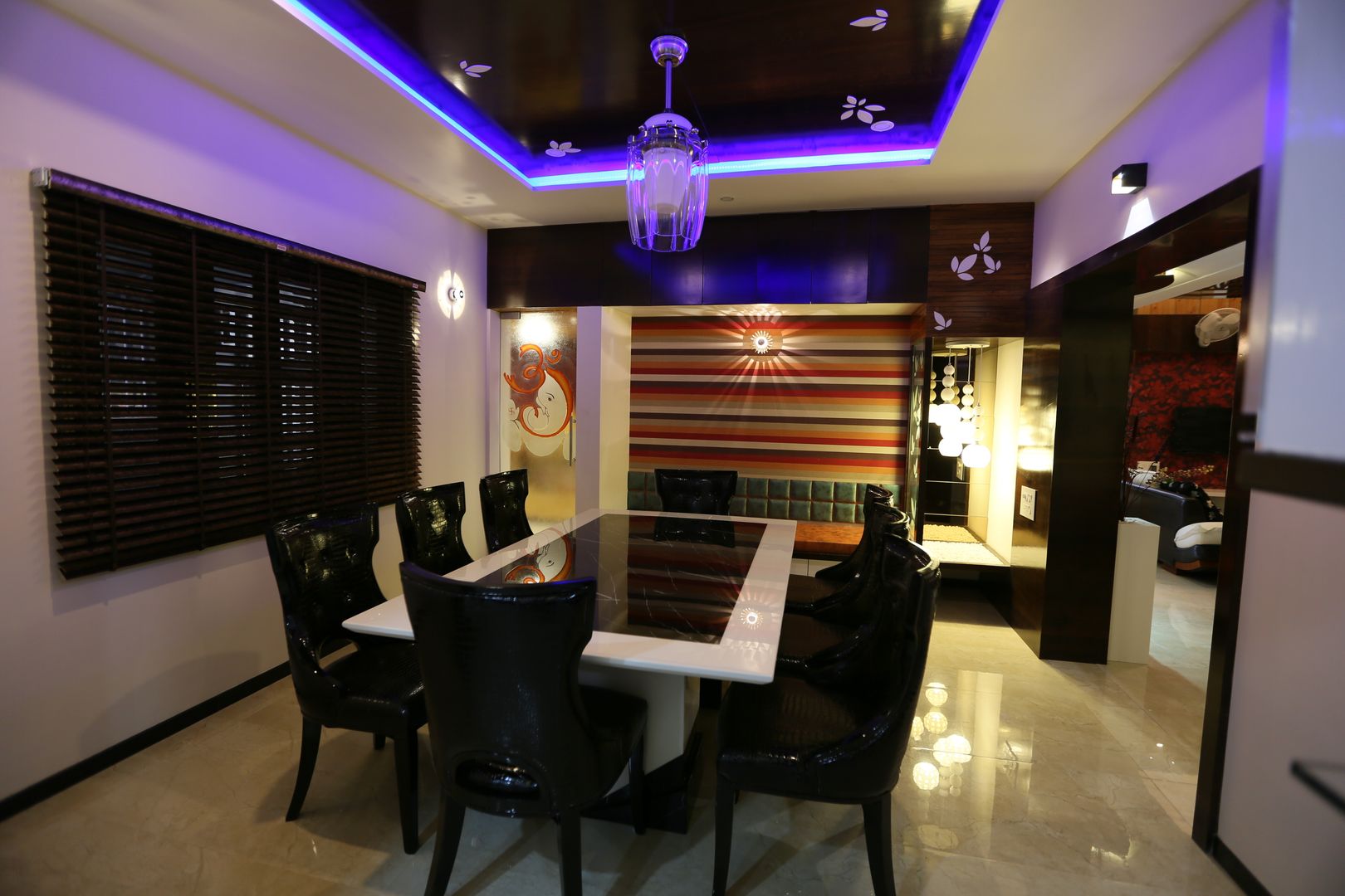 Private Residence, malvigajjar malvigajjar Modern Multimedya Odası Mobilyalar