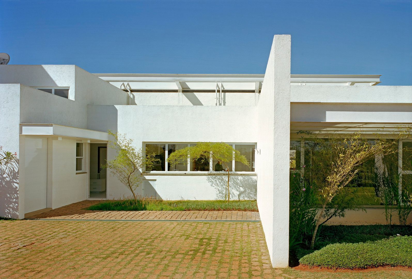 Casa de Vidro, Reinach Mendonça Arquitetos Associados Reinach Mendonça Arquitetos Associados Casas