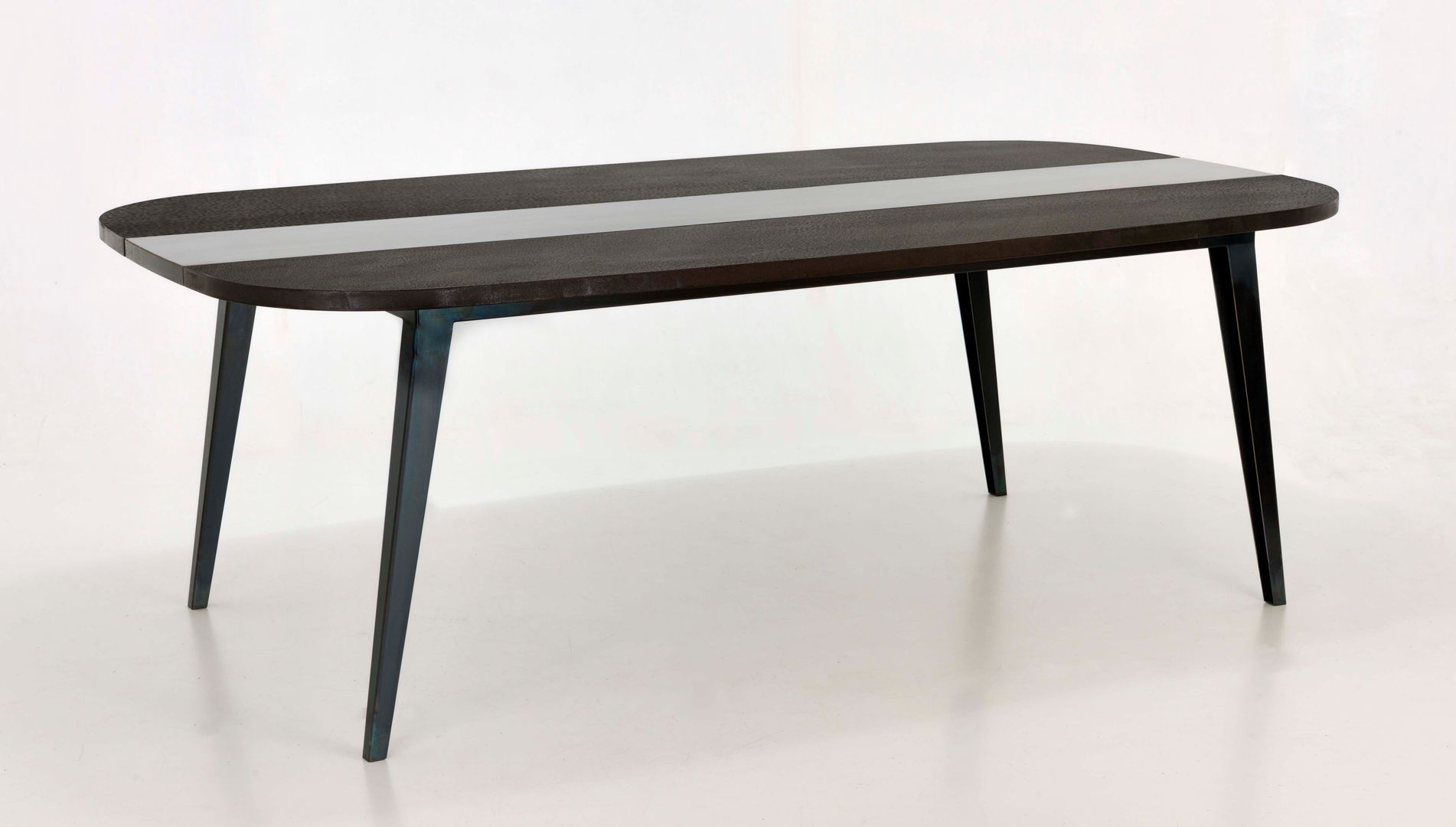 Table M, ATELIER MARTIN BERGER ATELIER MARTIN BERGER Other spaces Pet accessories