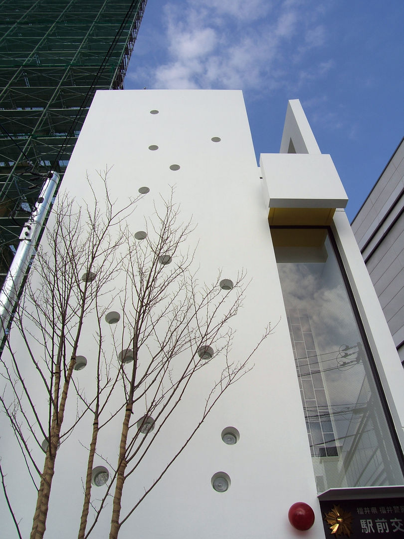 Police Box in front of Fukui Station, F.A.D.S F.A.D.S