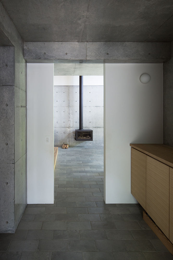 三角屋根の家, 林建築設計室 林建築設計室 Casas: Ideas, imágenes y decoración