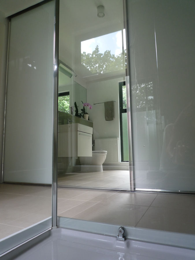 Ensuite Shower Room ArchitectureLIVE Modern bathroom ensuite bathroom,ensuite shower,full-height window,house extension,mirrored wall,bathroom mirror,obscured glass,wall hung sink