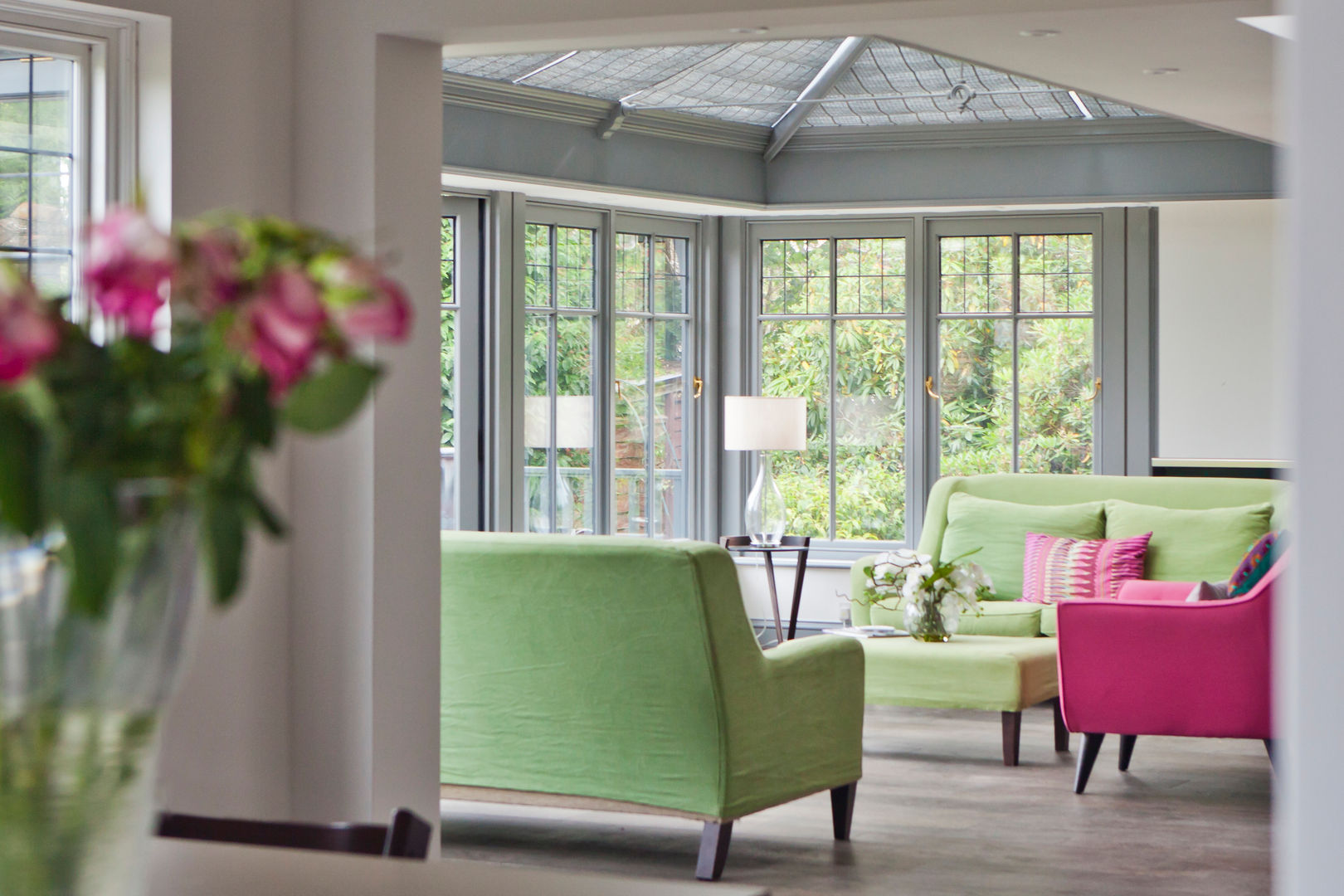 Living Room Conservatory with Veranda Vale Garden Houses Nowoczesny ogród zimowy