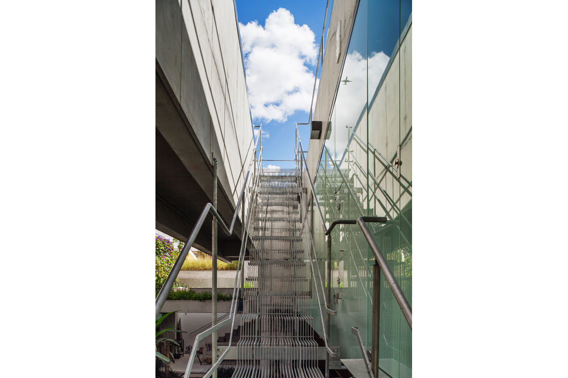 CASA DE FIM DE SEMANA EM SÃO PAULO, spbr arquitetos spbr arquitetos منازل