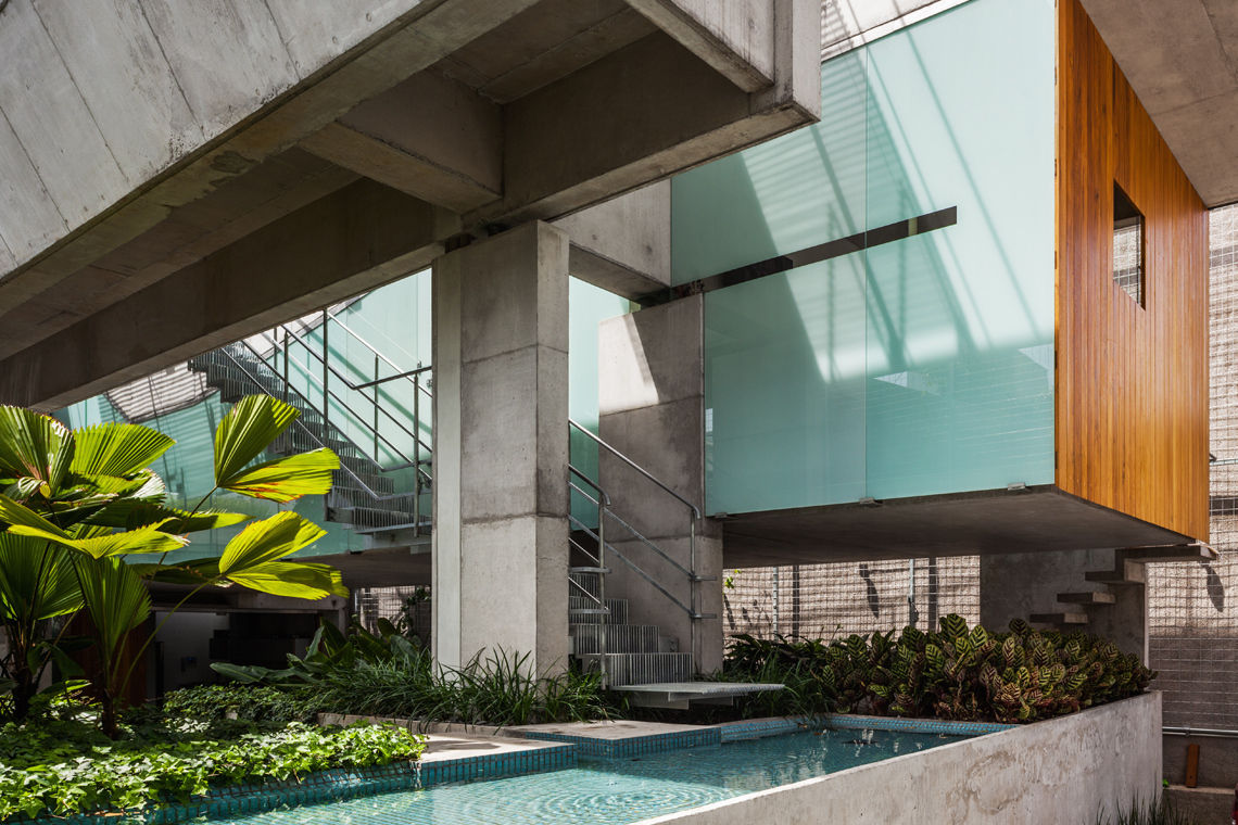 CASA DE FIM DE SEMANA EM SÃO PAULO, spbr arquitetos spbr arquitetos บ้านและที่อยู่อาศัย