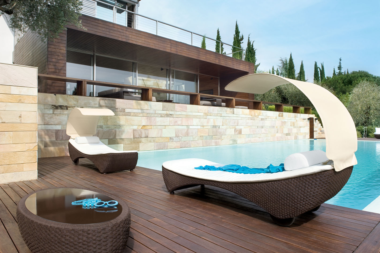 ST. TROPEZ, roberti rattan roberti rattan Rooms