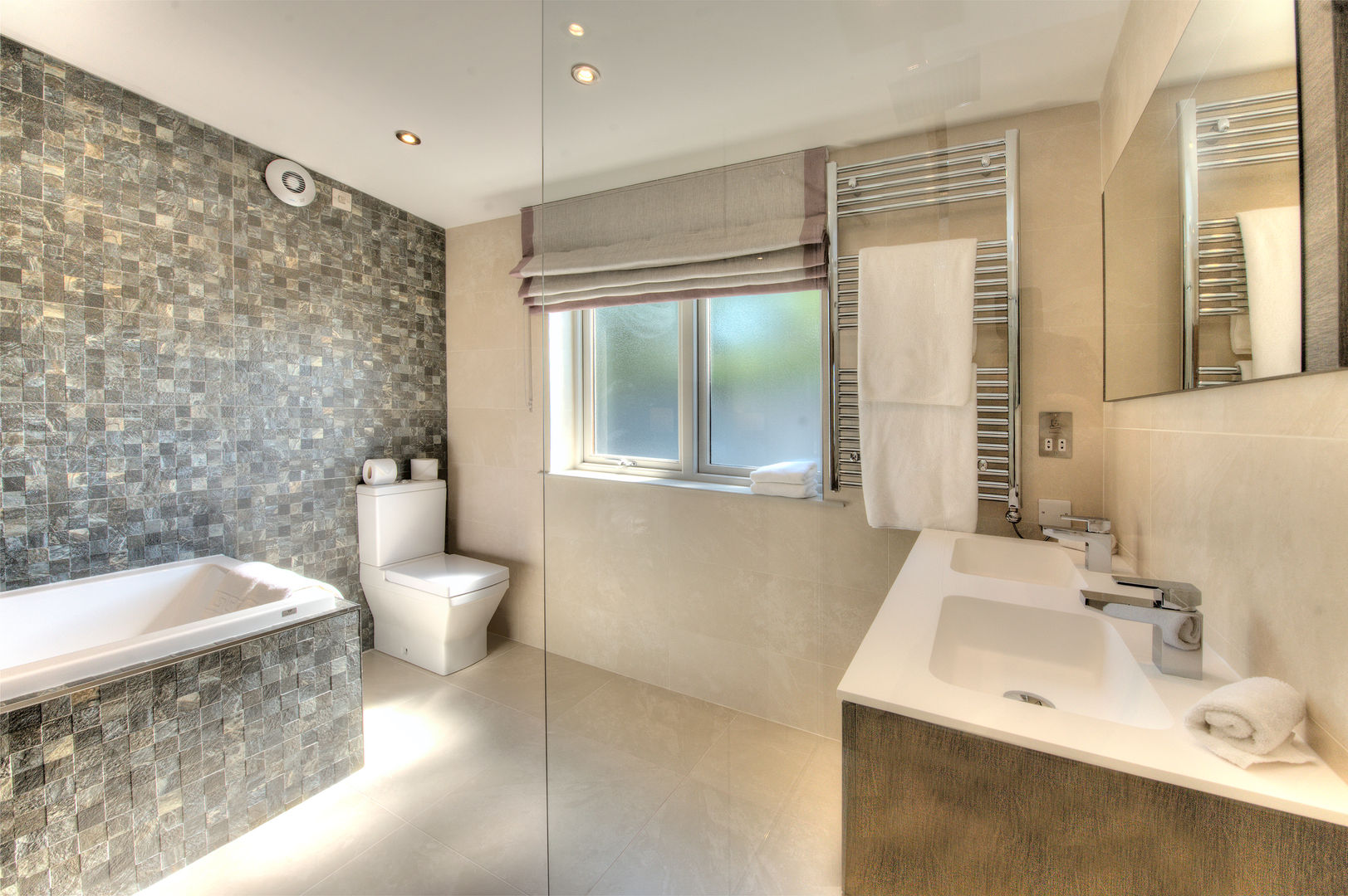 Cedarcarte Garden living, Applecrate Applecrate Modern bathroom