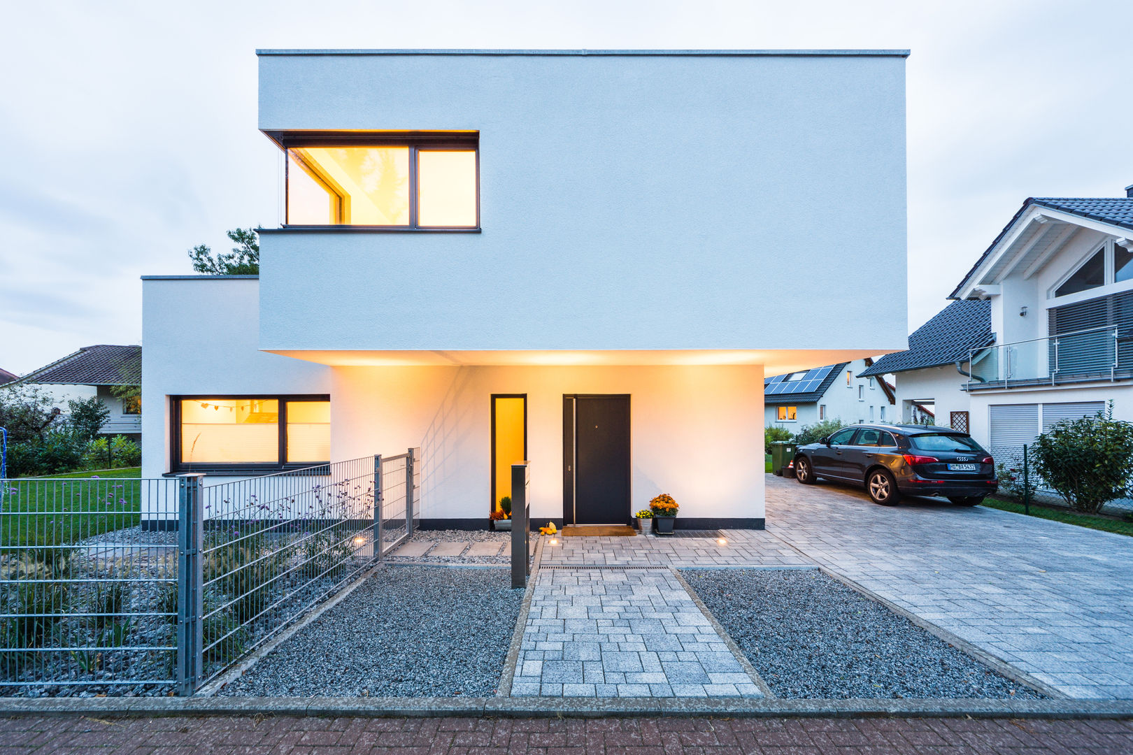 Balance House - Single Family House in Weinheim, Germany, Helwig Haus und Raum Planungs GmbH Helwig Haus und Raum Planungs GmbH 現代房屋設計點子、靈感 & 圖片