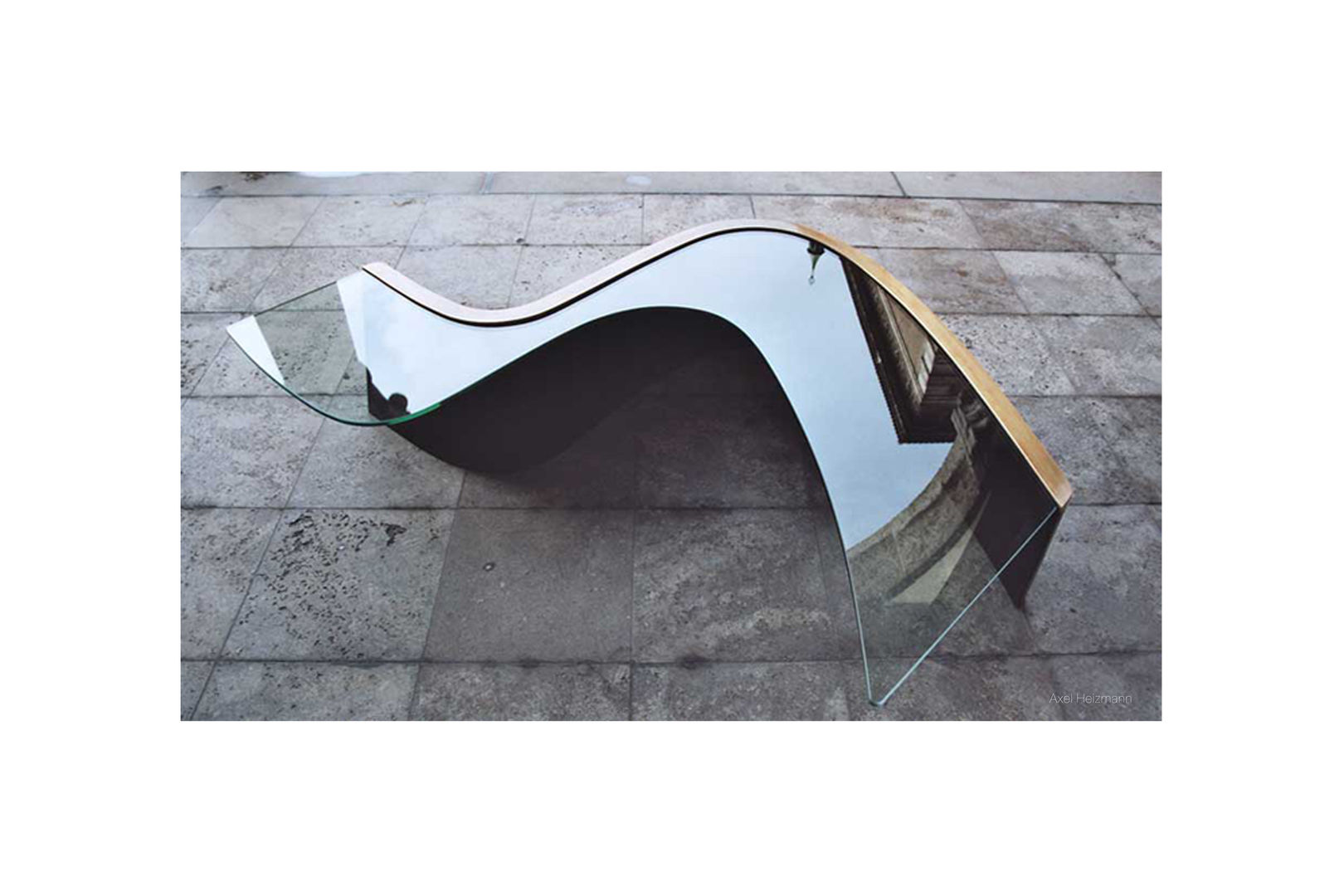 Couchtisch Wenge / Messing / Glas, Möbeldesign Möbeldesign Living room Side tables & trays