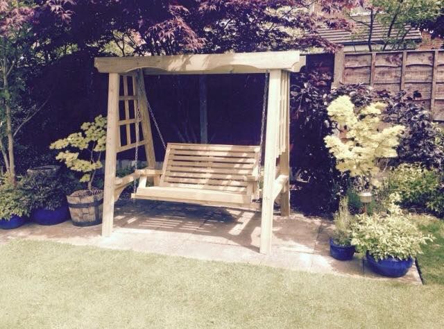 Garden swing, Churnet Valley Garden Furniture Churnet Valley Garden Furniture Taman Gaya Eklektik Swings & play sets