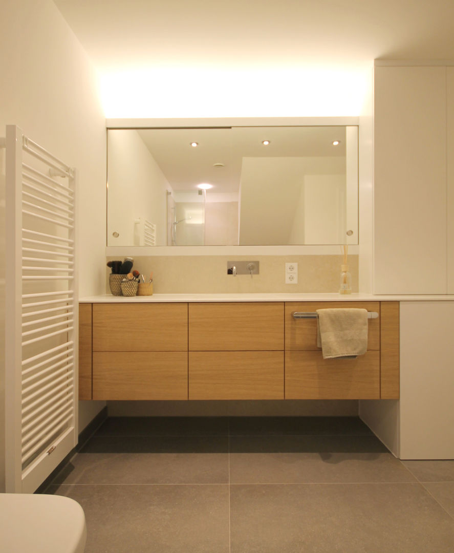 Maisonettewohnung, eswerderaum eswerderaum Modern bathroom