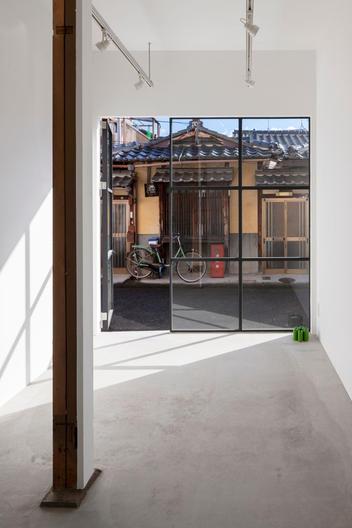 House in Shichiku, SHIMPEI ODA ARCHITECT’S OFFICE SHIMPEI ODA ARCHITECT’S OFFICE Fotos de Decoración y Diseño de Interiores