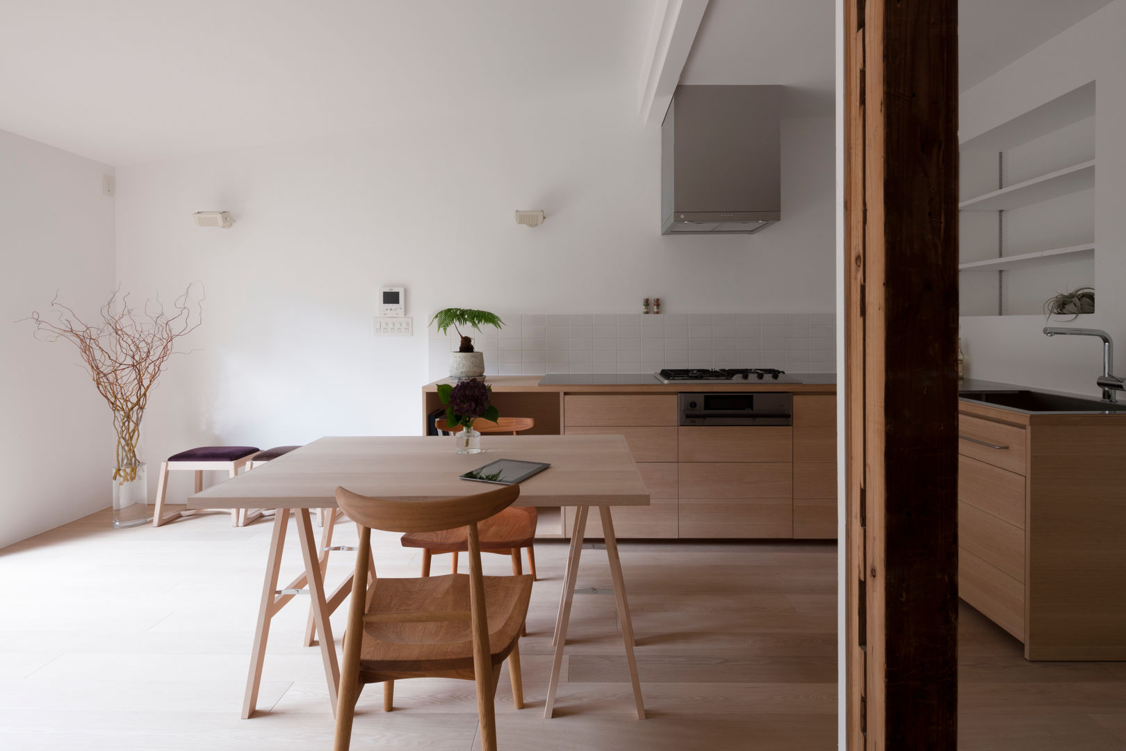 House in Shichiku, SHIMPEI ODA ARCHITECT’S OFFICE SHIMPEI ODA ARCHITECT’S OFFICE Interior design