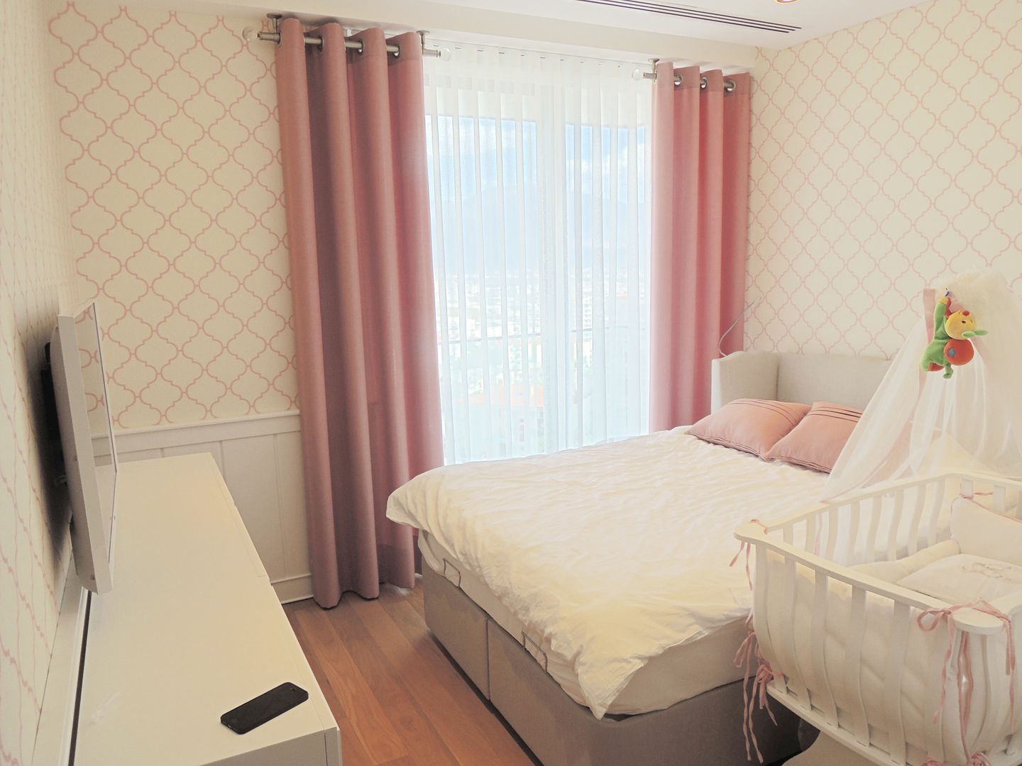 A Project by Visage Home Style , Visage Home Style Visage Home Style Moderne Schlafzimmer