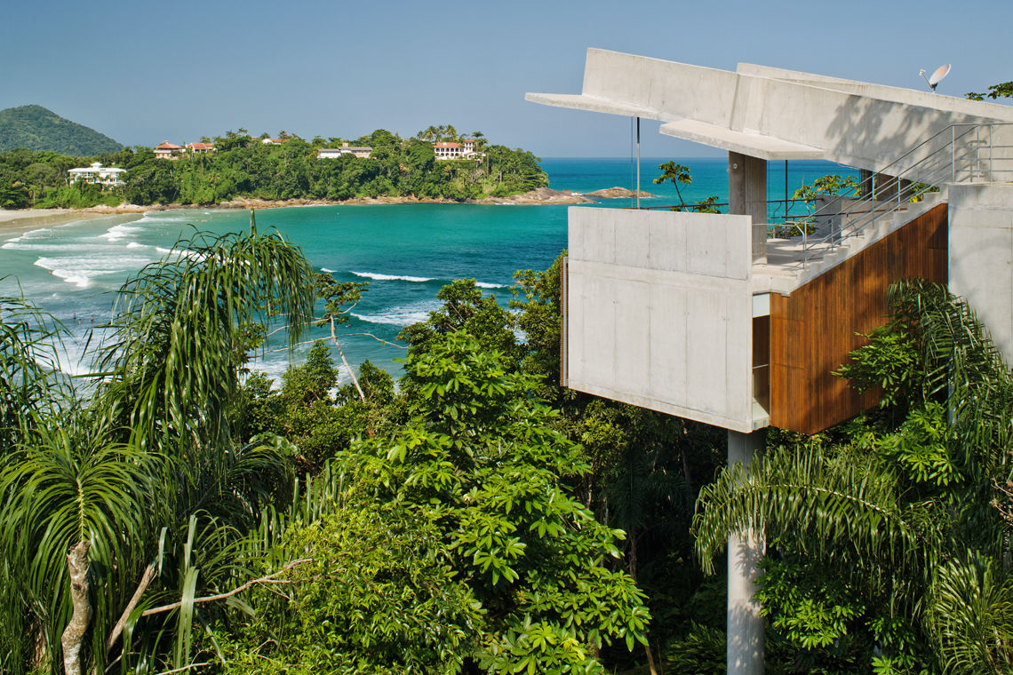 CASA EM UBATUBA, spbr arquitetos spbr arquitetos Rooms