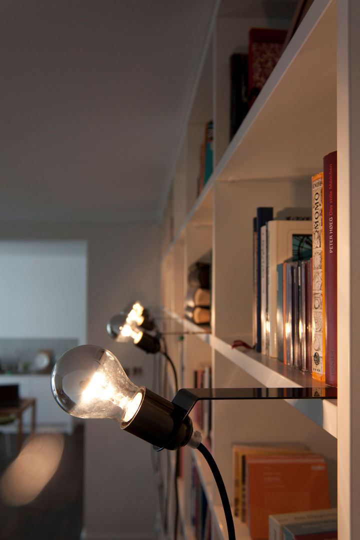 Skipper sliding shelf lamp toshi Berlin Salas de estar industriais Iluminação