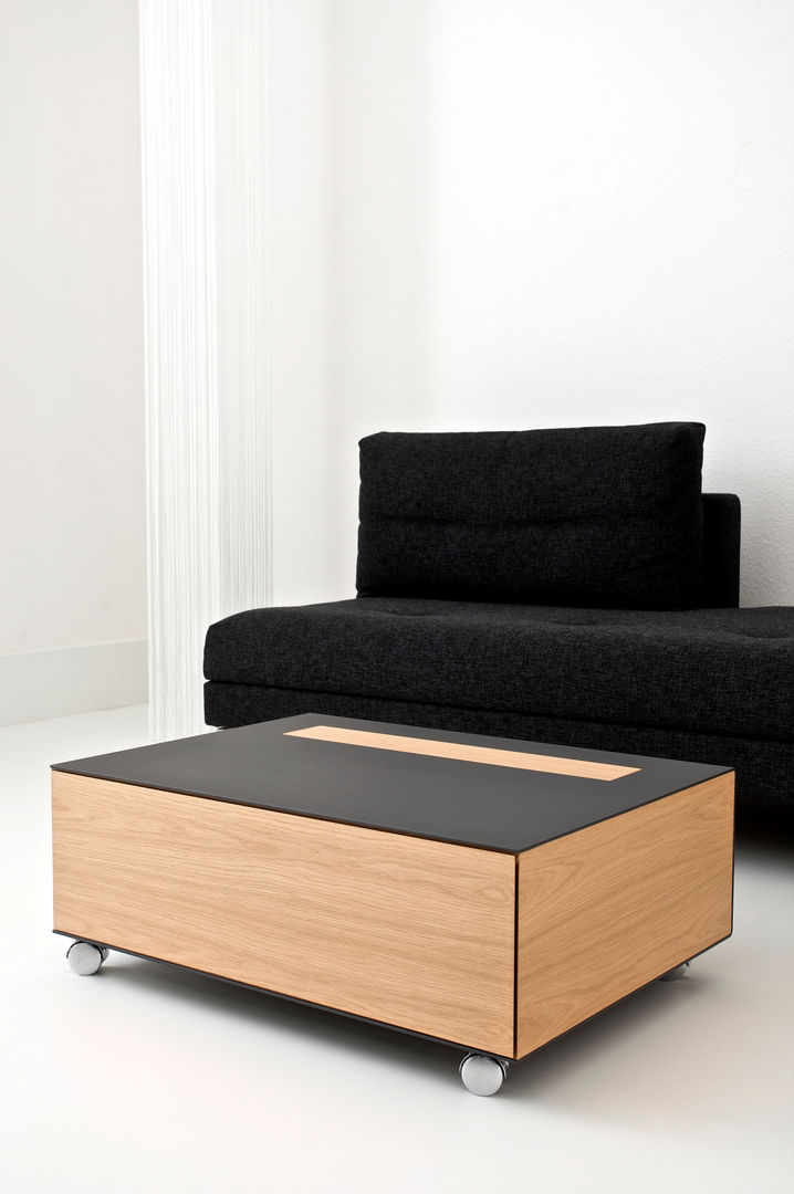 MATTbox Licht in Form Modern living room Side tables & trays