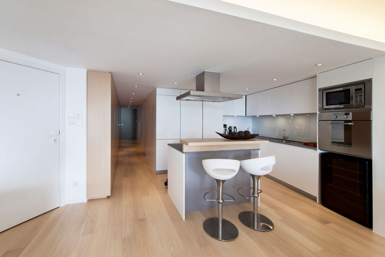 MJ's RESIDENCE, arctitudesign arctitudesign Minimalist kitchen Cabinetry,Furniture,Countertop,Table,Kitchen,Wood,Building,Lighting,Hall,Interior design