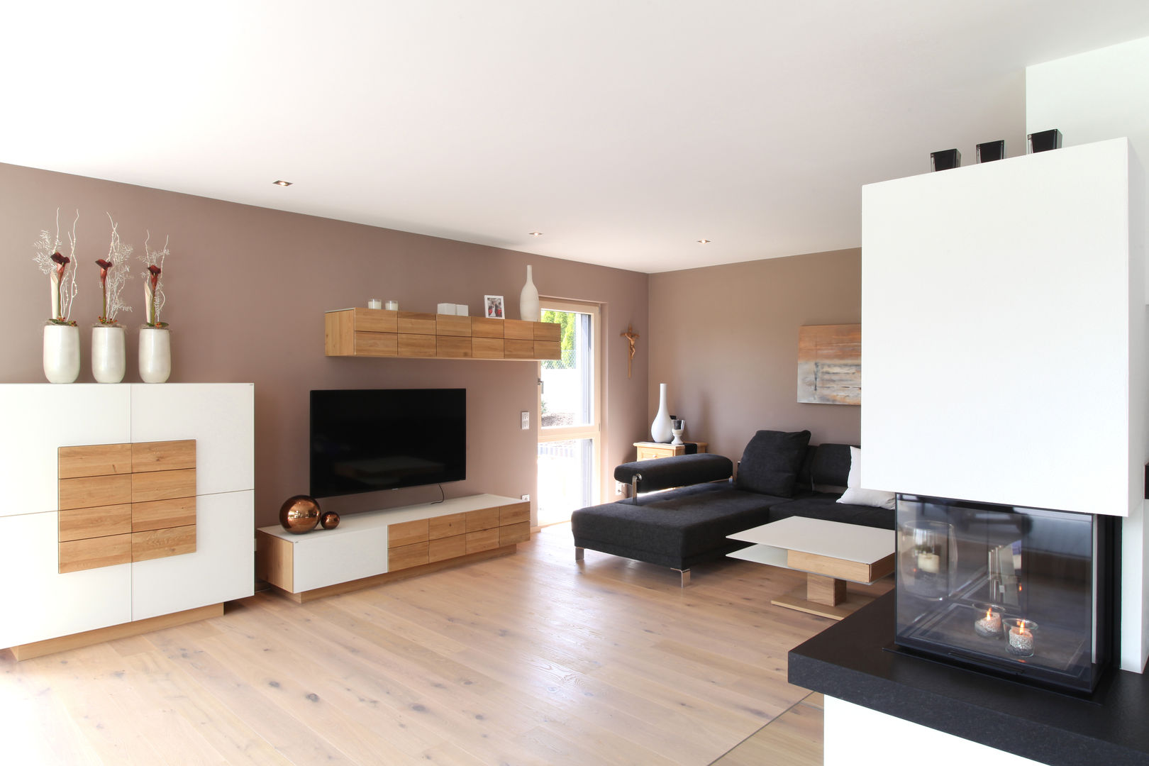 Luxusvilla mit vielen Raffinessen, Bau-Fritz GmbH & Co. KG Bau-Fritz GmbH & Co. KG Modern living room