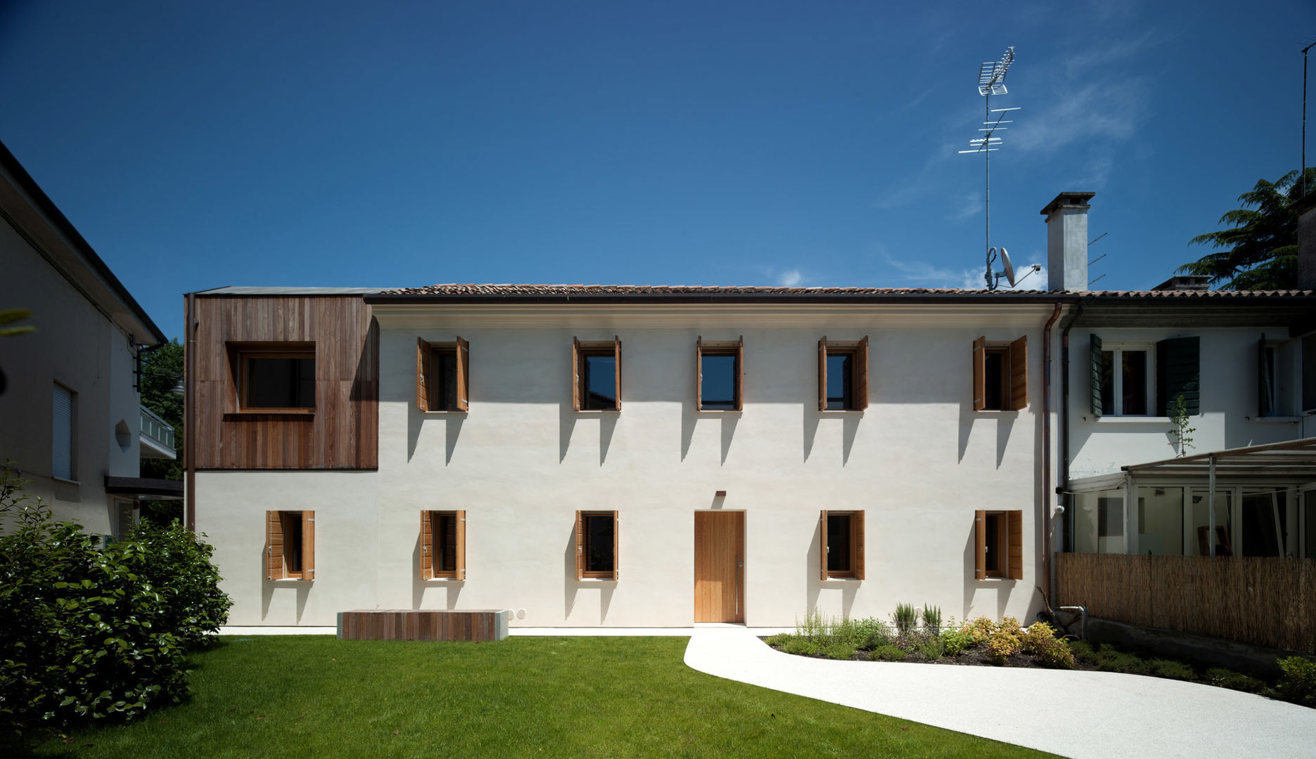 Casa Fiera, Massimo Galeotti Architetto Massimo Galeotti Architetto Дома в стиле модерн