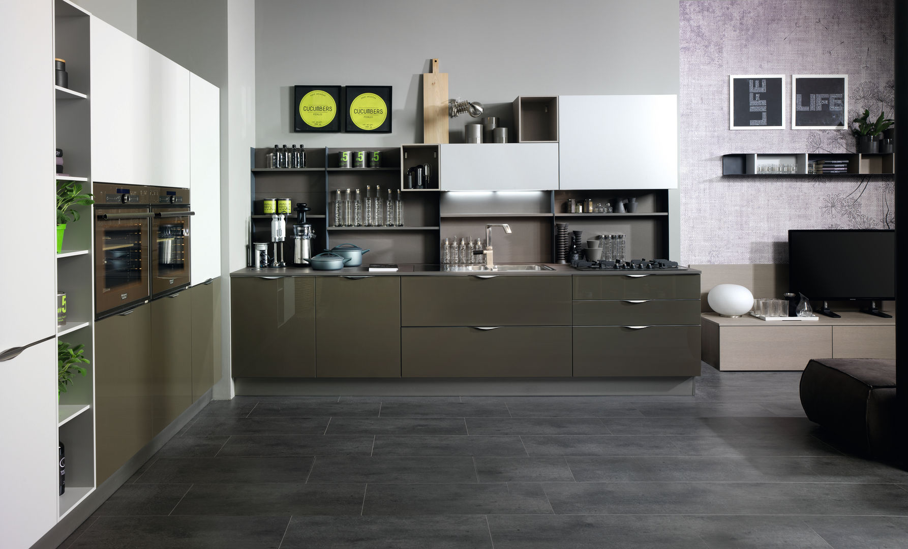 BELLE CUCINE: Colonne e pensili in laccato opaco frost, stosa cucine stosa cucine Modern kitchen Bench tops