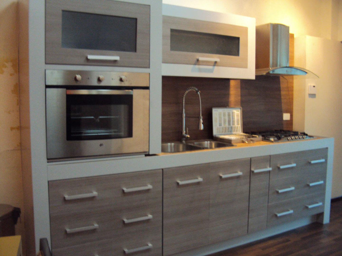 Cocinas y closet, Softlinedecor Softlinedecor Modern Kitchen Bench tops