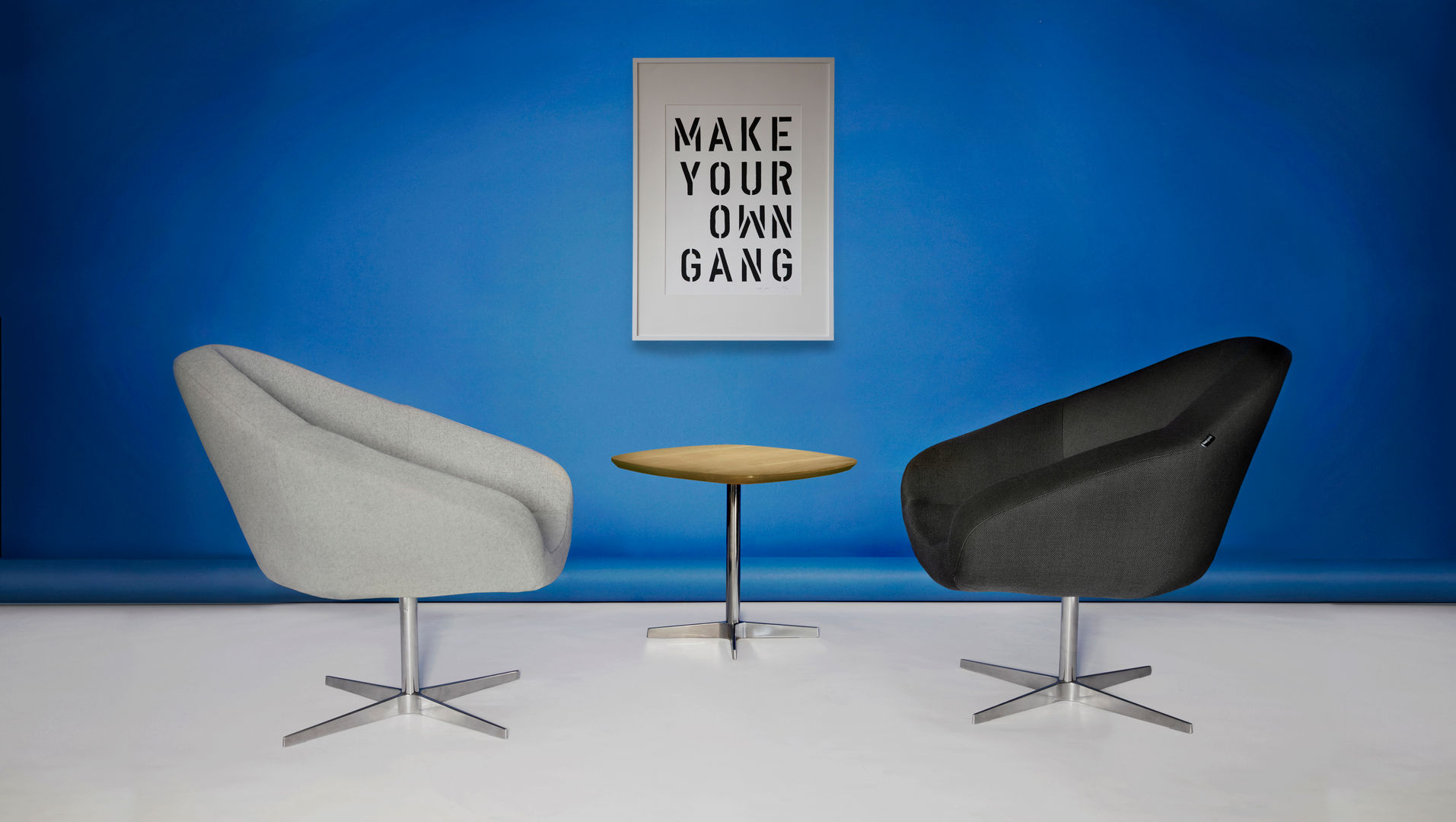 Corner Collection, Deadgood Trading Ltd Deadgood Trading Ltd Salas modernas Sofás y sillones