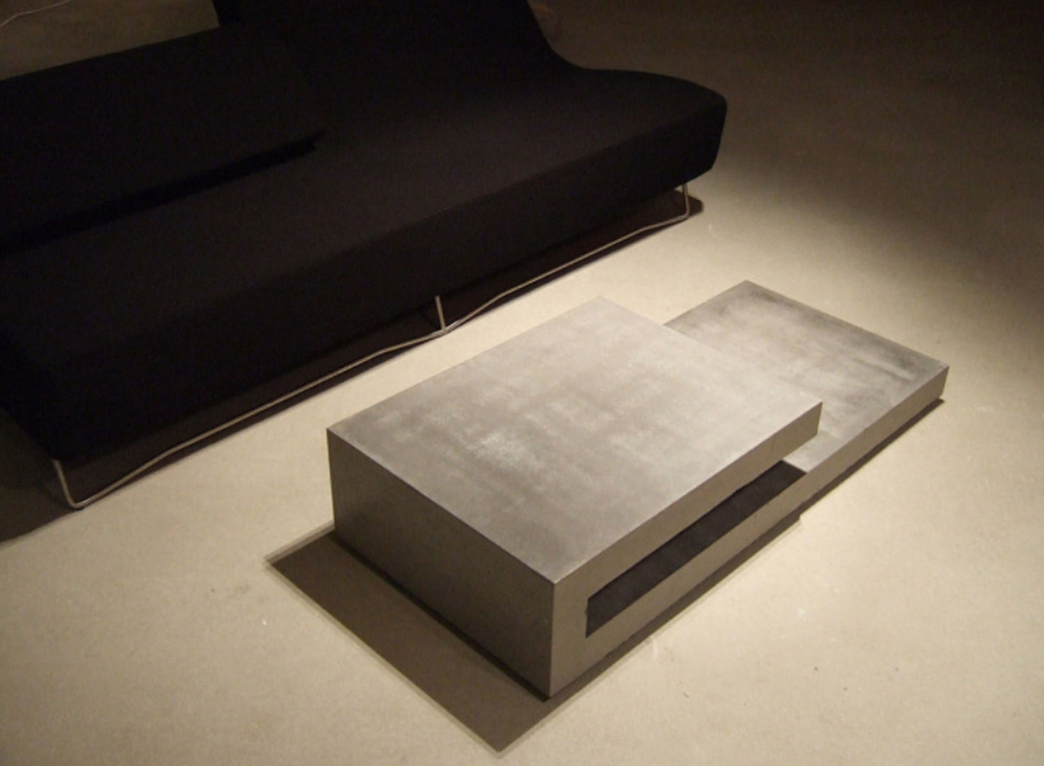 T9 concretable, planCbetoninterior planCbetoninterior Living room Concrete Side tables & trays