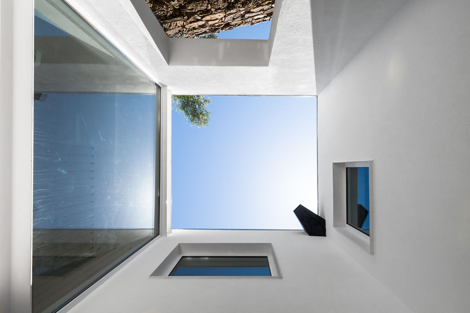 House JA - designed by Filipe Pina and Inês Costa., Joao Morgado - Architectural Photography Joao Morgado - Architectural Photography Interior design