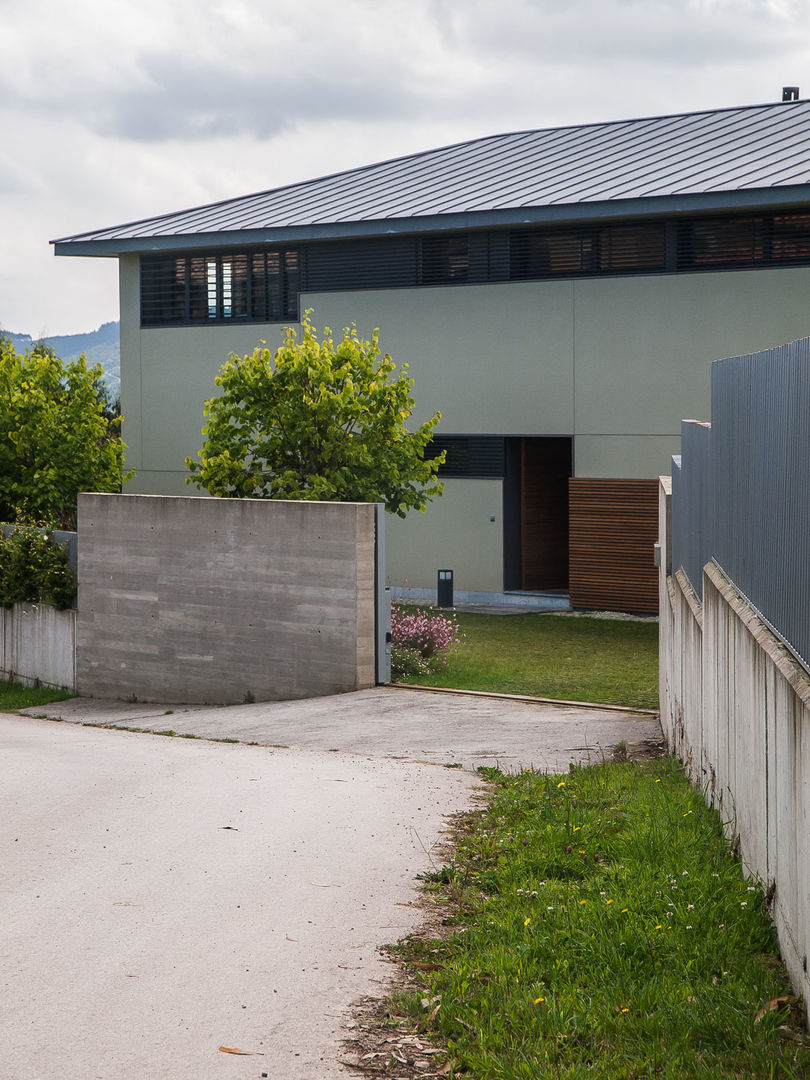 Vivienda en Asturias EAS Arquitectura Casas modernas: Ideas, diseños y decoración