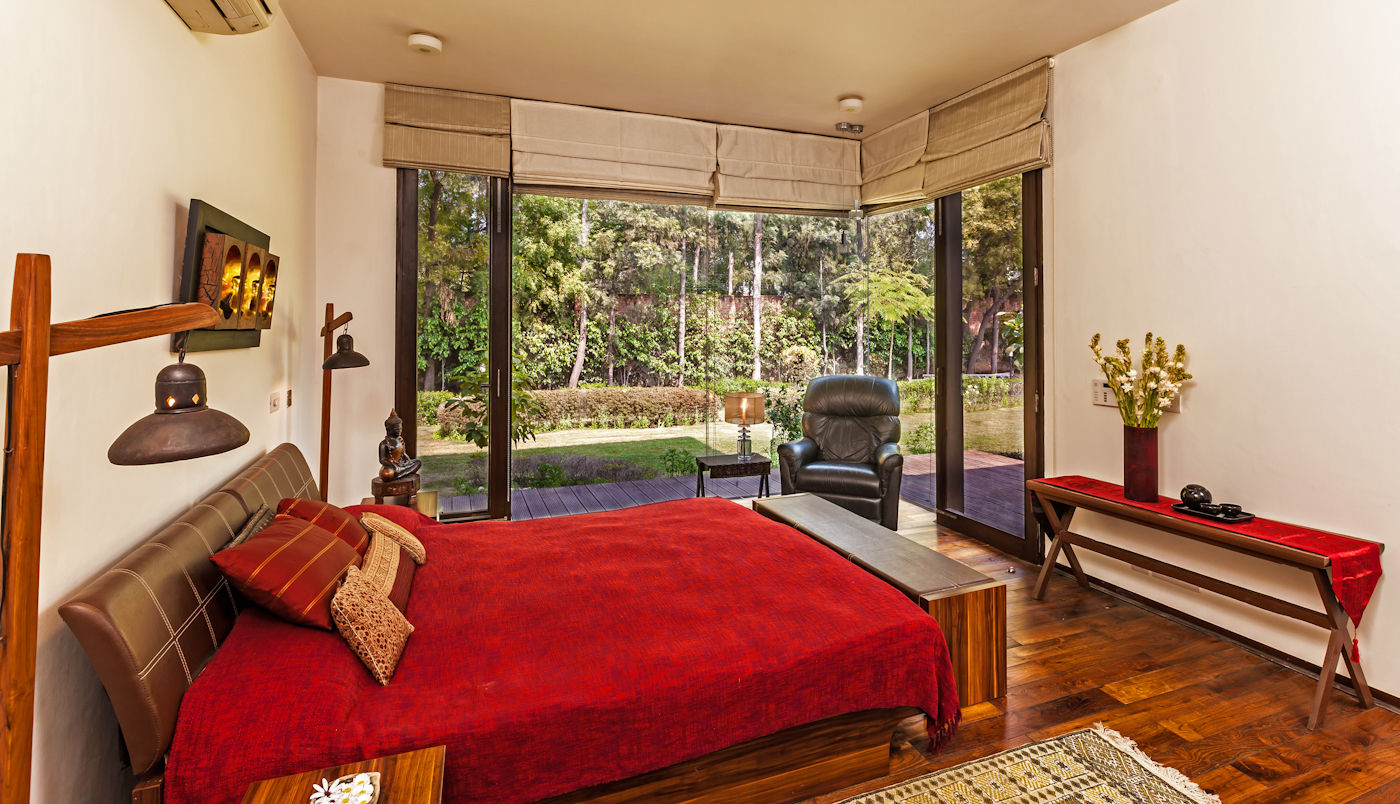 G Farm House, Kumar Moorthy & Associates Kumar Moorthy & Associates Eclectic style bedroom