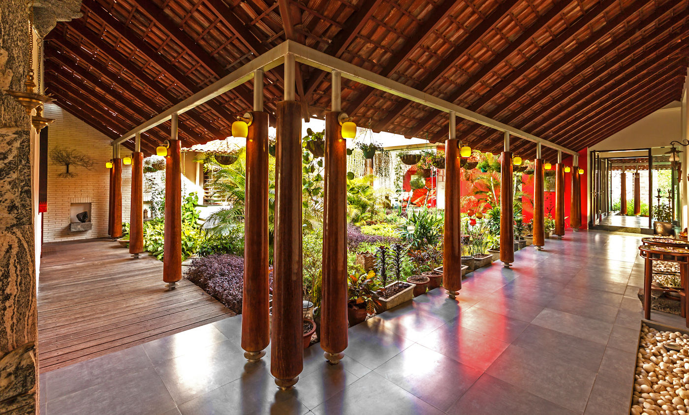 G Farm House, Kumar Moorthy & Associates Kumar Moorthy & Associates Eclectic style garden