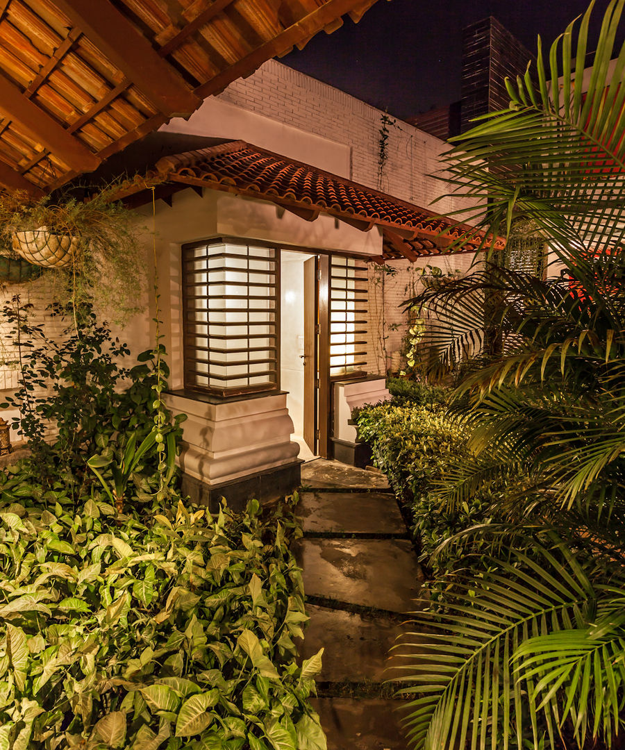 G Farm House, Kumar Moorthy & Associates Kumar Moorthy & Associates Jardines eclécticos