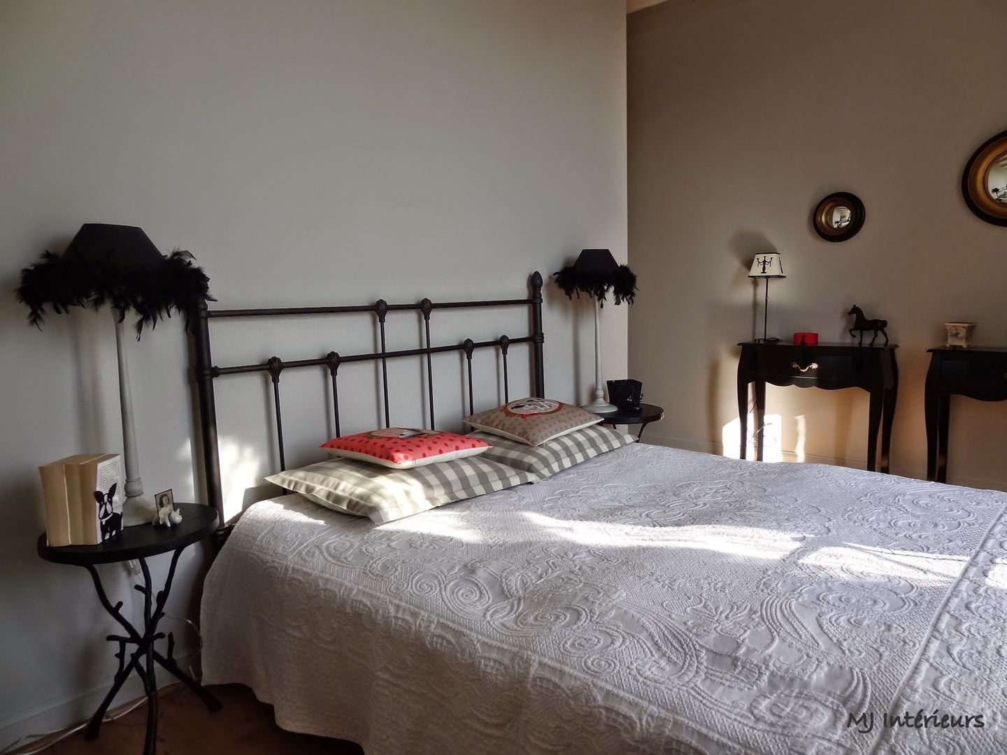 Chambre So chic, MJ Intérieurs MJ Intérieurs Klassieke slaapkamers