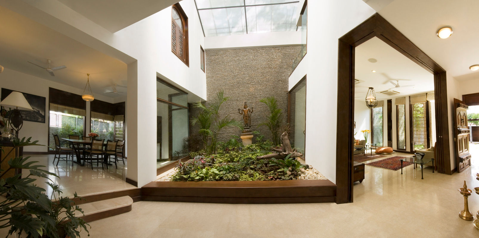 B House, Kumar Moorthy & Associates Kumar Moorthy & Associates Casas modernas