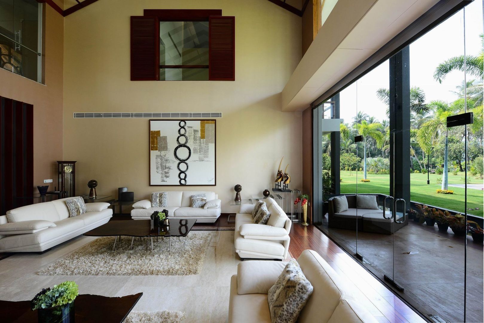 PRIVATE RESIDENCE AT KERALA(CALICUT)INDIA, TOPOS+PARTNERS TOPOS+PARTNERS Klassische Wohnzimmer