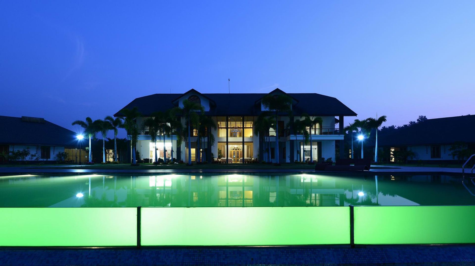 Traditional modern Kerala residence