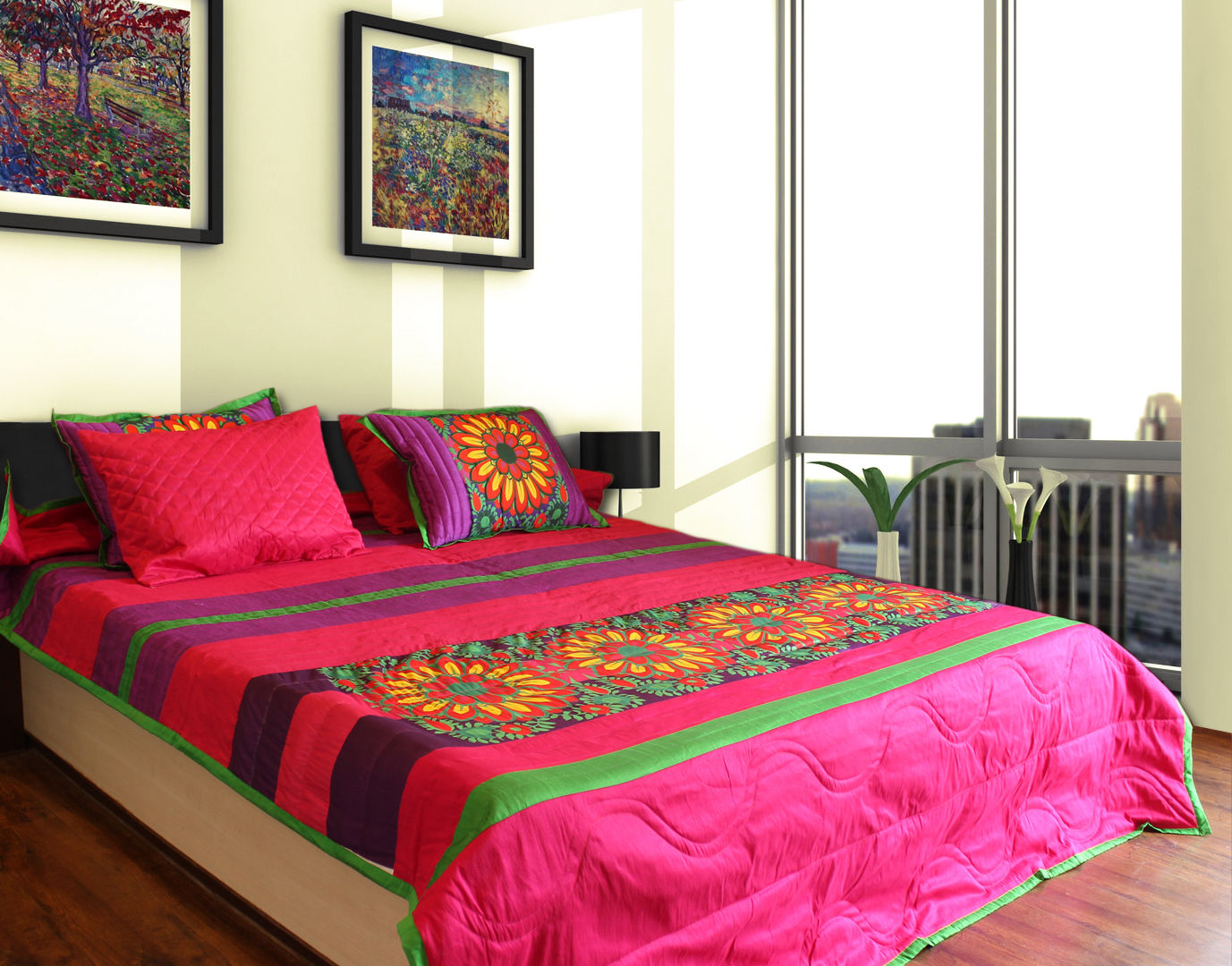 Vibrant Flower King Size Quilted Comforter homify 臥室 布織品