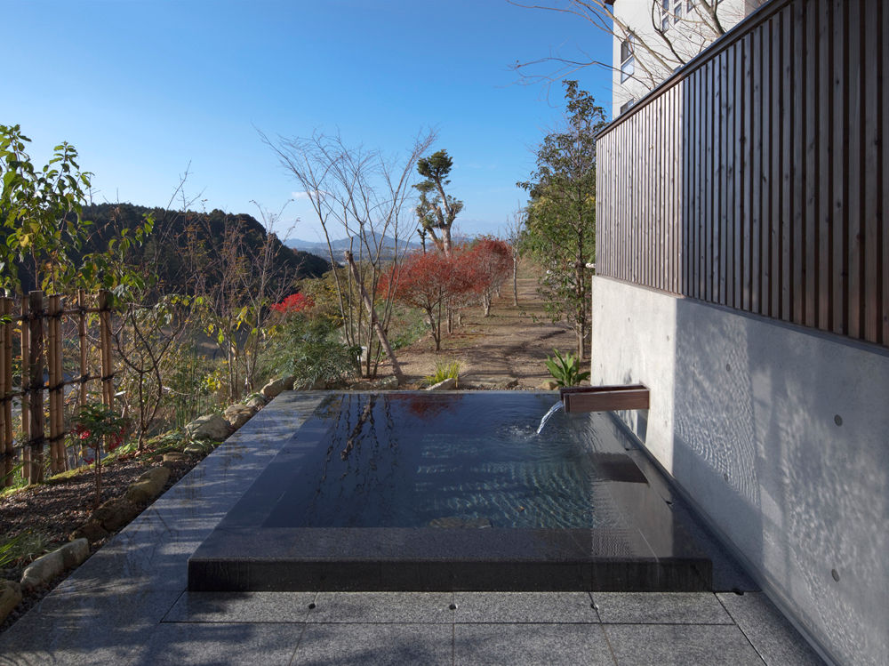 雷山の家, TOSHIAKI TANAKA&ASSOCIATES/田中俊彰設計室 TOSHIAKI TANAKA&ASSOCIATES/田中俊彰設計室 Salle de bain moderne