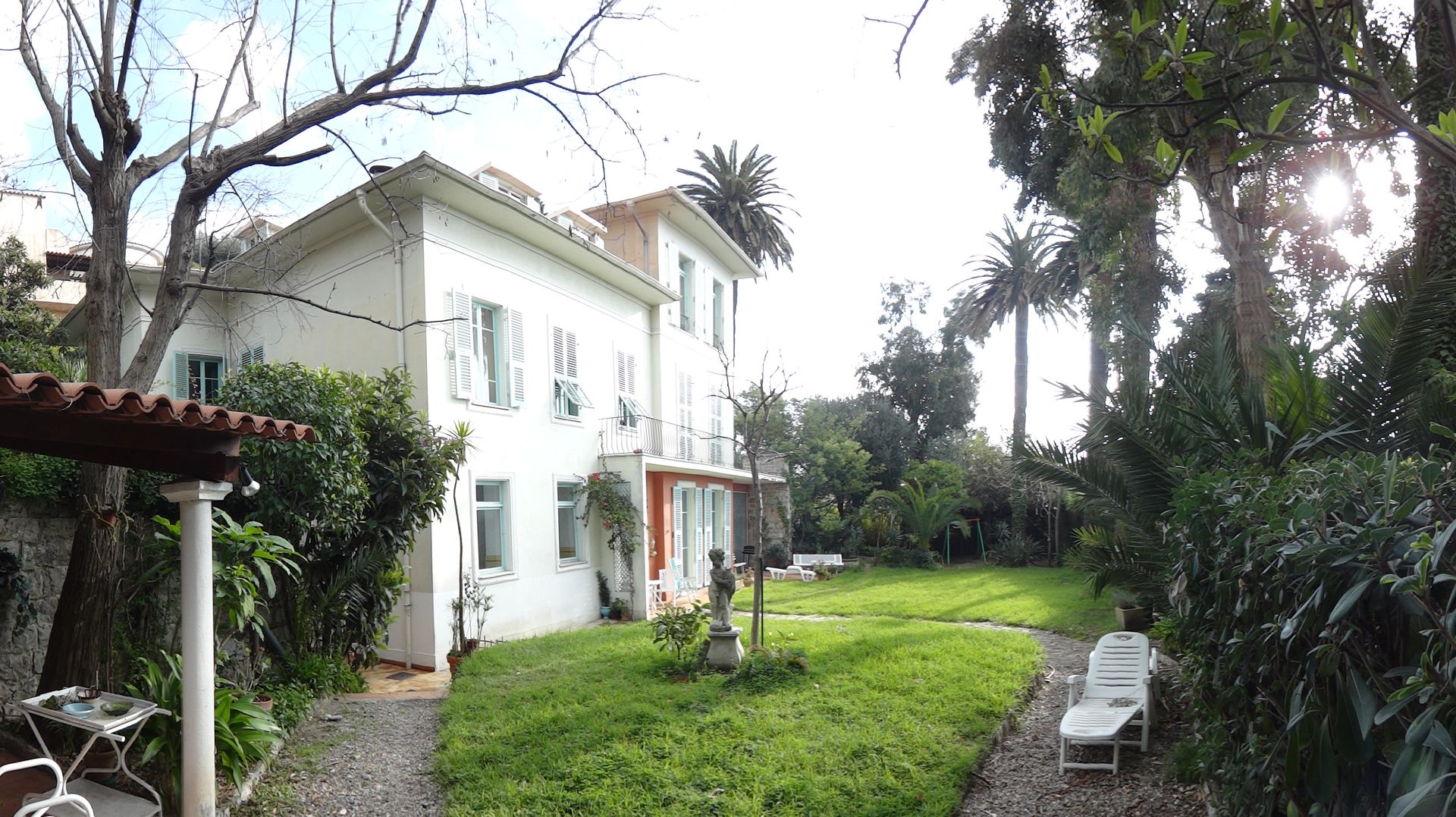 Villa à Menton, Agence Manuel MARTINEZ Agence Manuel MARTINEZ Modern Garden