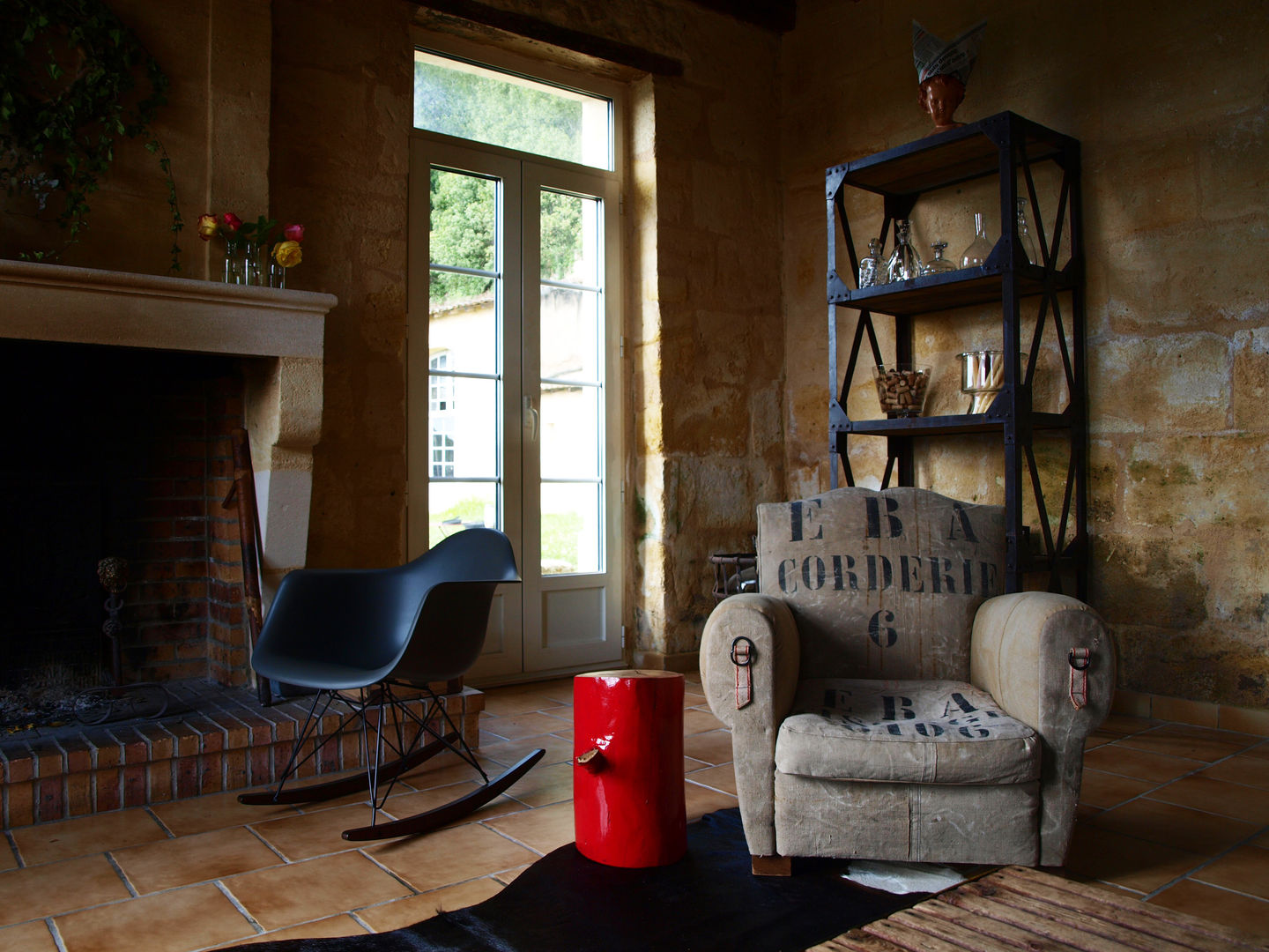 Collection so french : série st jean, la p'tite fabrik la p'tite fabrik Industrial style living room Sofas & armchairs