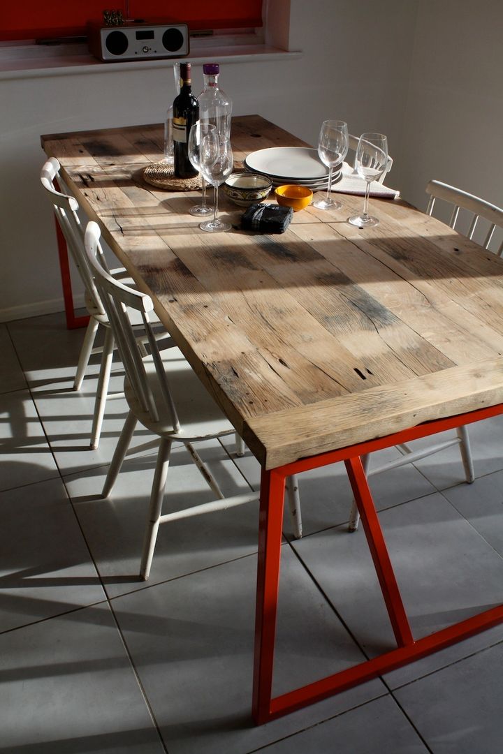 Kanteen Table in Reclaimed French Oak Salvation Furniture Industriale Esszimmer Tische
