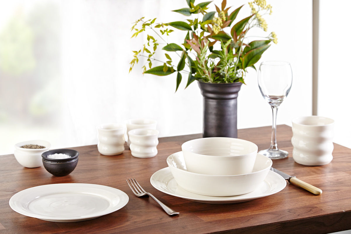 For The Table - Tableware range by Jo Davies Ceramics , Jo Davies Ceramics Jo Davies Ceramics Dapur: Ide desain interior, inspirasi & gambar Cutlery, crockery & glassware