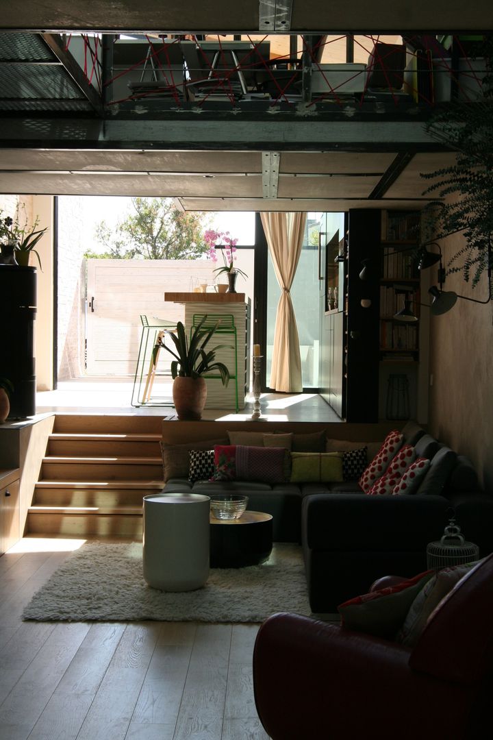 LE LOFT, Atelier Nadège Nari Atelier Nadège Nari Industriële huizen