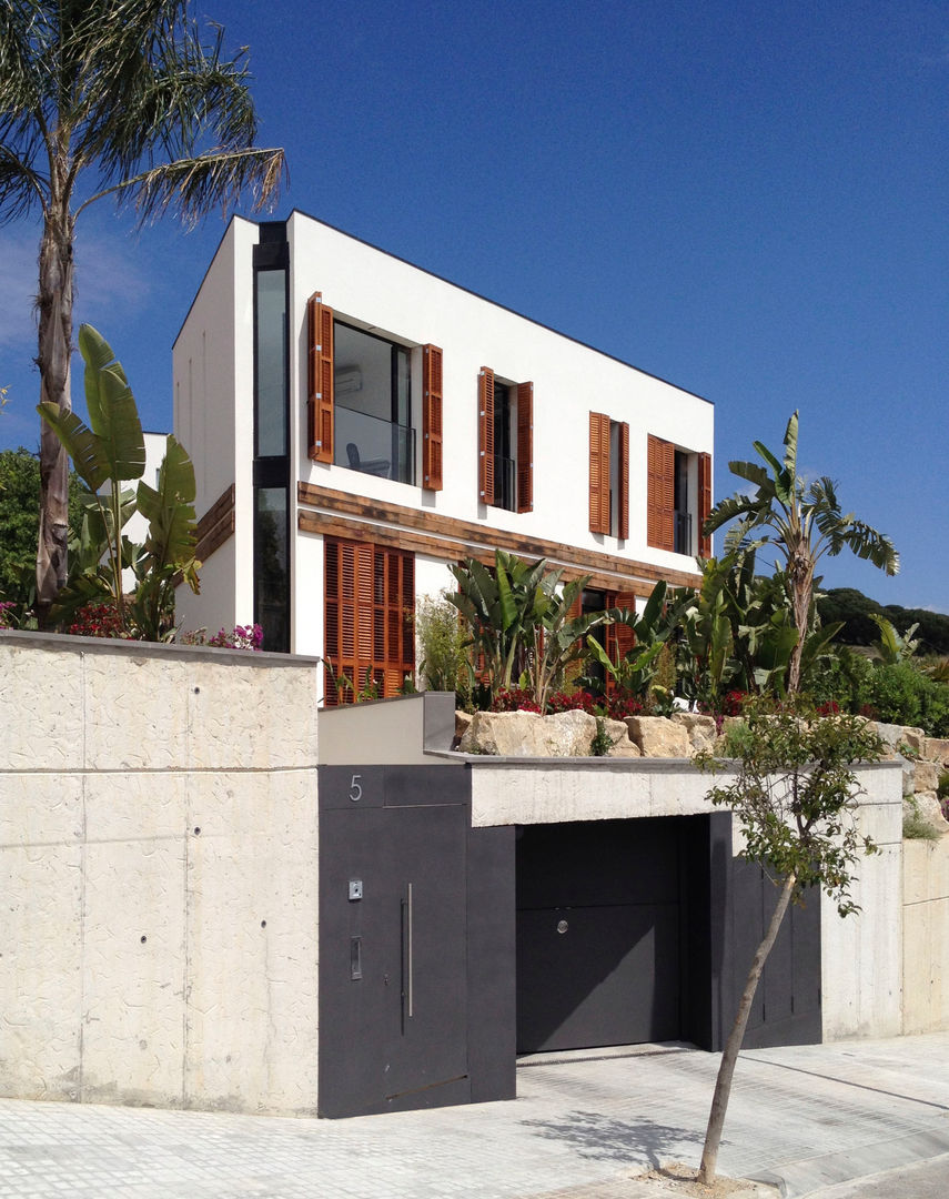 Vista desde la calle | Casa A 08023 Architects Casas mediterráneas