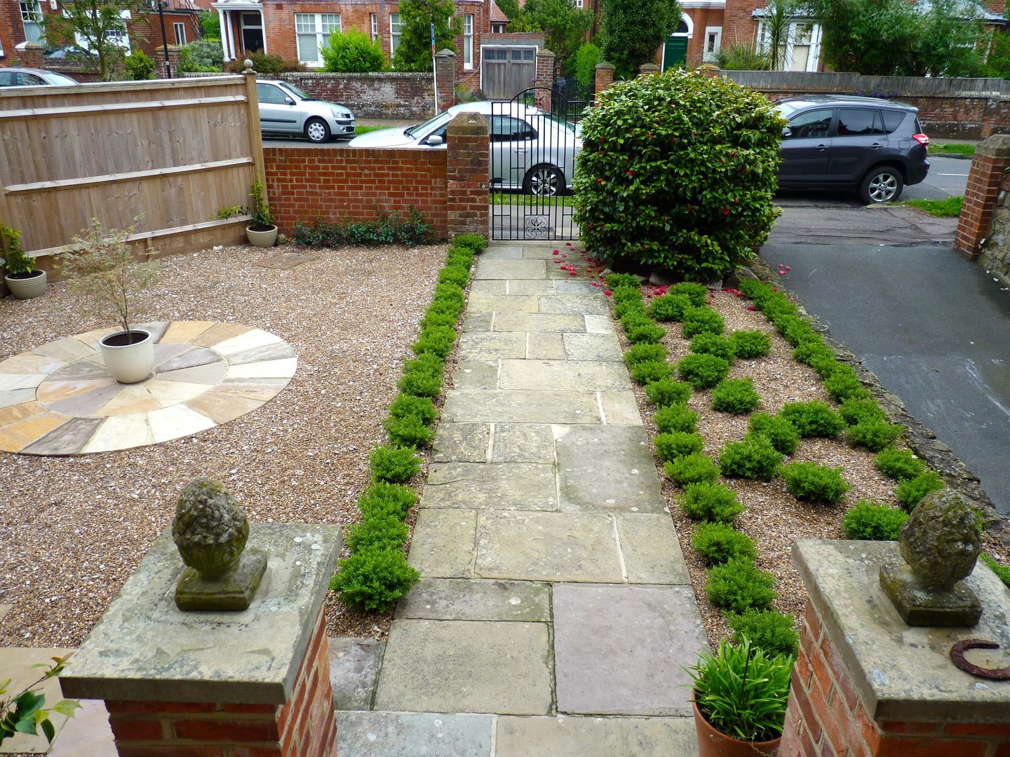 Serene Gravel Garden, Cornus Garden Design Cornus Garden Design Jardins modernos